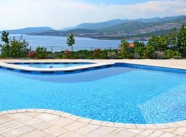 Camping Klenovica، مكان تخييم في كلينوفيتسا