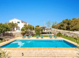Finca Llucasaldent Menor by Menorca Vacations, hotel in Alaior