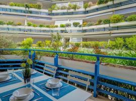 Luxury Seaview Apartment by Hello Homes Sitges, hotel em Sitges