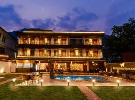 Mulberry Resort Centrally Heated Boutique Retreat