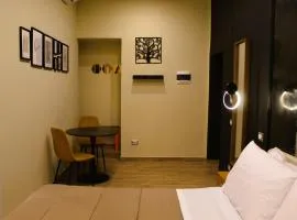 BlackWoody Contemporary Rooms - Napoli Centro Storico Via Toledo