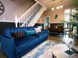 Helen's 3-Bedroom House in Abertillery