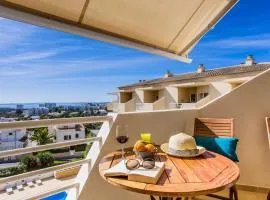 Alvor 3 Bed Apt with Airconditioning, Sea and Poolview near Beach