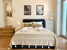 Homely Berlin - Spacious Flat Quiet, Friedrichstraße, River