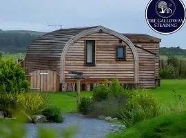 The Galloway Steading -The Hedgehog's Hideout family cabin with Hot Tub and Fire Pit