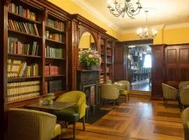 Cahir House Hotel