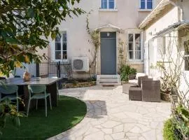 Maison clim jardin Tours centre 8 personnes 4 chambres