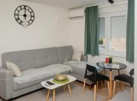 Ali-pasha luxury apartment