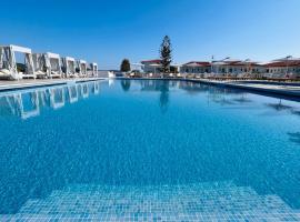 Sirenes Beach Resort, hotel de luxo em Samos