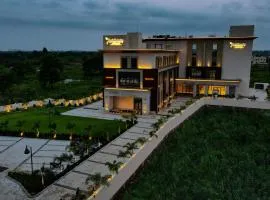 Krishna's courtyard Hotel & Convention