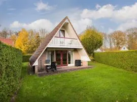 Gekraagde Roodstaart I Bungalow met Fijne Groene Tuin