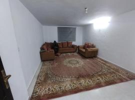 شقة مفروشة في عجلون رأس منيف, hotel v destinaci Ajloun
