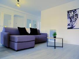 CALYPSO- Grand T3 70 m2 - Arrivée Autonome - Parking Privé Gratuit, hotel v destinaci Melun