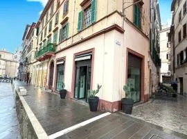 A42 - Ancona, bilocale in pieno centro