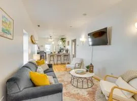 Walk to Beach Keansburg Home with Patio and Fire Pit!
