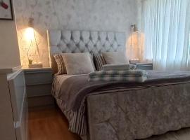 Cosy Bedroom Ensuite, hotel v destinaci Croydon