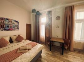 Kompletně vybavené studio u divadla - Wi-Fi zdarma, hotel v destinaci Pardubice