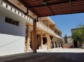 Hotel Casa Eduardo Martinez, Hotel in Santiago Matatlán