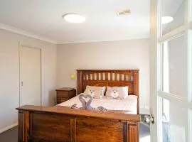Gungahlin 4 bed room townhouse