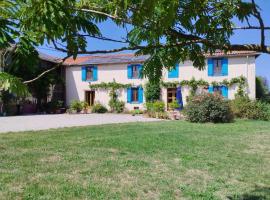 Gîte Périssé, le petit Gîte, hotel v destinaci Libaros