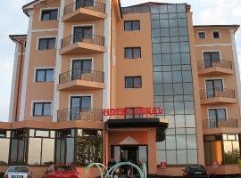 Hotel Coral, hotel a Satu Mare