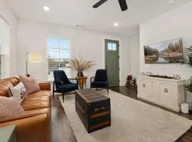 Hog Haven - 2 mi to UofA 1 mile to Downtown