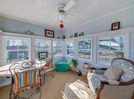Cozy Augusta Home with Porch Walk to Katy Trail!