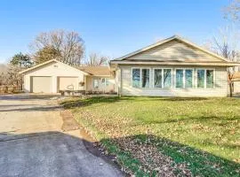 Lakefront Aitkin Home with Sunroom Walk to Beach!
