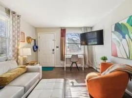Family Friends and free parking close to downtown
