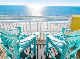 Oceanfront TOP LOCATION MODERN RESORT Lazy River Huge Pool Oasis