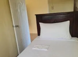 Paradise place grande single roof top room