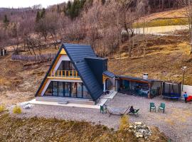 Sunrise View Chalet – hotel w mieście Trăisteni