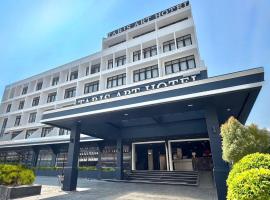 Taris Art Hotel Phrae, hotel v destinaci Phrae
