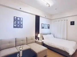 The Stars Lil' Suite