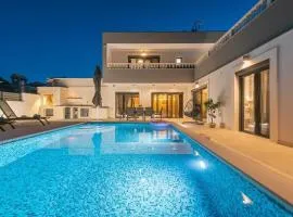 Luxury Villa Heated Pool, 6 persons, jacuzzi