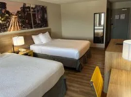 Days Inn by Wyndham near Kansas Speedway