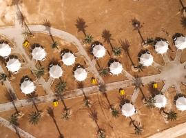 Tamar Land, hotel a Kalia