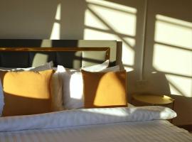 The 5ive Homestay, hotel v destinaci Čiang Rai