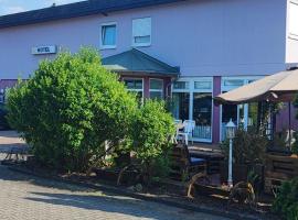 Hotel Zur Fichtenbreite -Garni-, hotel v destinaci Coswig