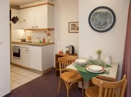 Apartment Chalet Abendrot apARTments-3 by Interhome