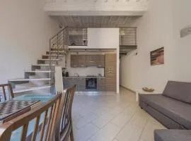 Signoria Square Apartment