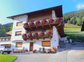 Apartment Winklerhof - Bergblick by Interhome