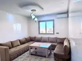RENTSUITE SPACIOUS and COMFY 2 BEDROOM