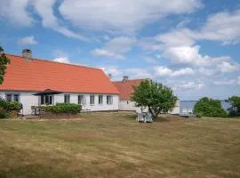 Stunning Home In Knebel With 4 Bedrooms And Wifi
