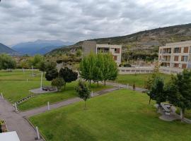 Sky, golf y senderismo, hotel v destinaci Sabiñánigo