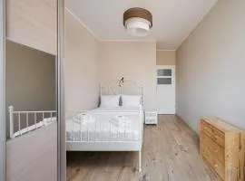 Bemowo Lazurowa Comfort Apartment by BookingHost