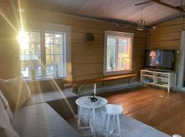 Nice ski in ski out cabin
