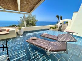 Romantic 10 minutes from the beach, hotel in Conca dei Marini