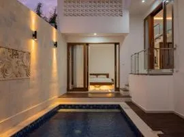 Villa Manis with a private pool in Nusa Dua