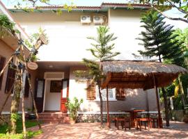 Homestay 5 Sach, hotel in Hue